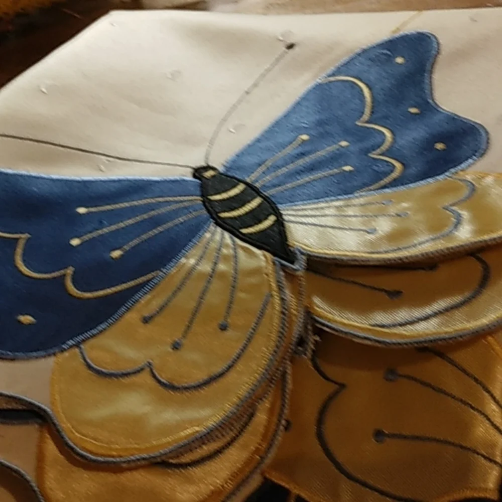 Granny Core VTG Table topper